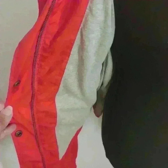 Vintage Red Naf Naf Nylon jacket Size S - Picture 5 of 10
